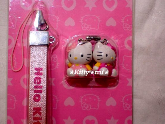 PLASTIC CASE NO.89 HELLO KITTY CHARM STRAP 00